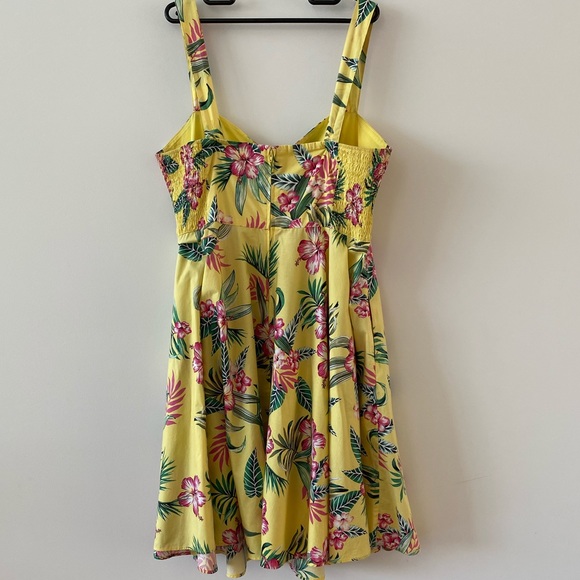 Kalani 50’s Dress by Hell Bunny - Picture 6 of 16